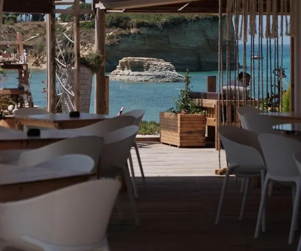 Ξενοδοχείο με διαμερίσματα Del Mare 4*